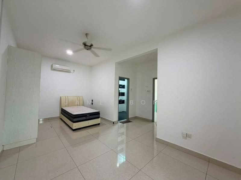 Cluster House for Sale in Taman Nusa Bestari (Iskandar Puteri (Nusajaya)) - James Bong - Bedroom - PropertyGuru.com.my
