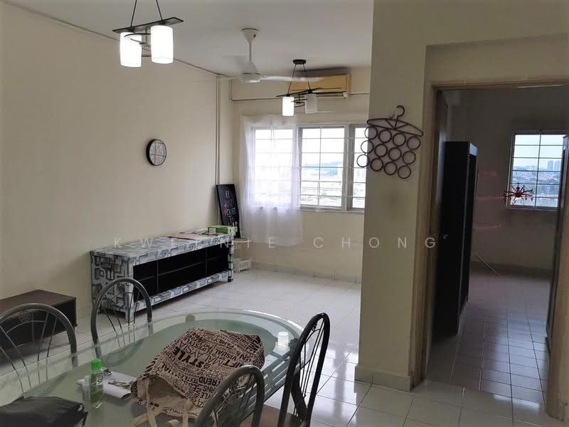 Kondominium untuk Dijual di Danau Murni - Kweenie Chong - Living Room - PropertyGuru.com.my
