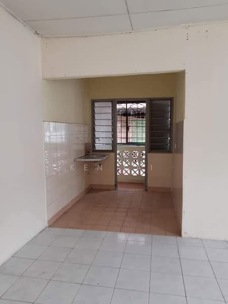 Pangsapuri untuk Dijual di Apartment Bayu - Ken Lai - Kitchen - PropertyGuru.com.my