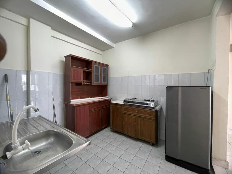 Pangsapuri untuk Disewa di Arena Green - Kelvin Tham - Kitchen - PropertyGuru.com.my