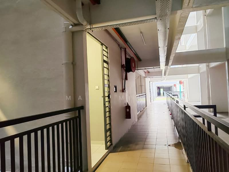 Kondominium untuk Disewa di Residensi Adelia - Maya Myra - Corridor - PropertyGuru.com.my