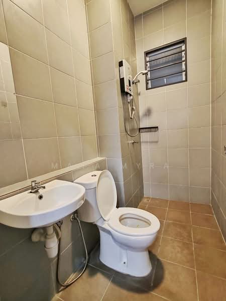 Kondominium untuk Disewa di Residensi Adelia - Maya Myra - Bathroom - PropertyGuru.com.my