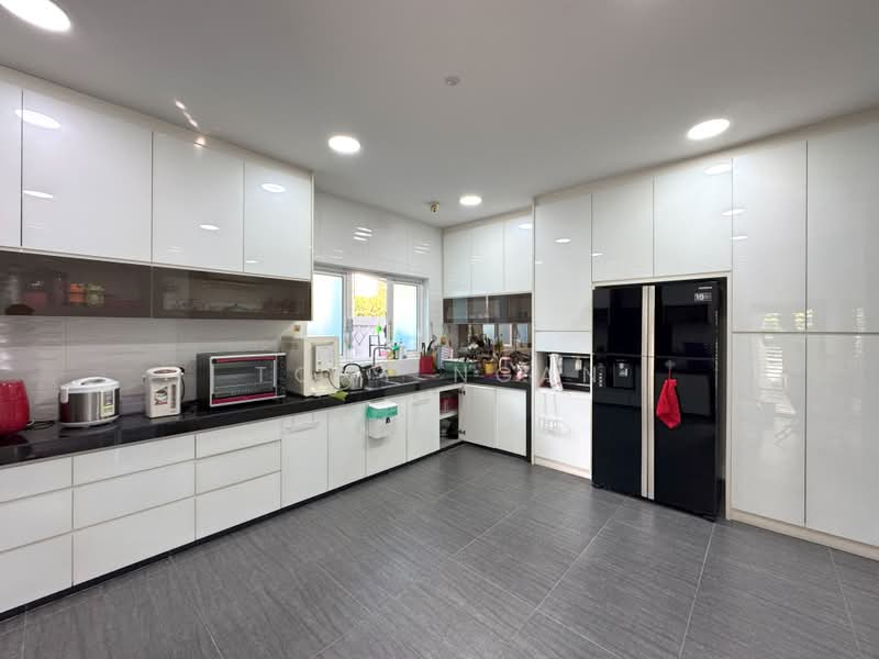 2-storey Terraced House for Sale in Ambang Botanic (Klang) - Tony Ngan - Kitchen - PropertyGuru.com.my