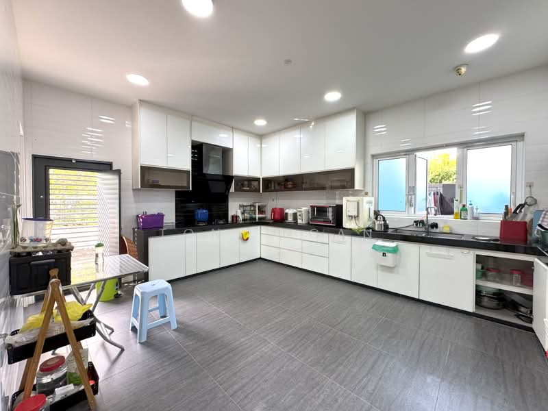 2-storey Terraced House for Sale in Ambang Botanic (Klang) - Tony Ngan - Kitchen - PropertyGuru.com.my