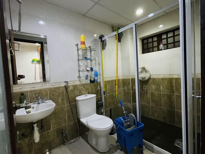 2-storey Terraced House for Sale in TTDI Jaya (Shah Alam) - Filzah Affendie - Bathroom - PropertyGuru.com.my