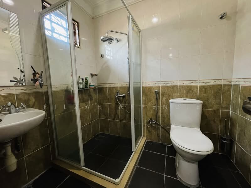 2-storey Terraced House for Sale in TTDI Jaya (Shah Alam) - Filzah Affendie - Bathroom - PropertyGuru.com.my