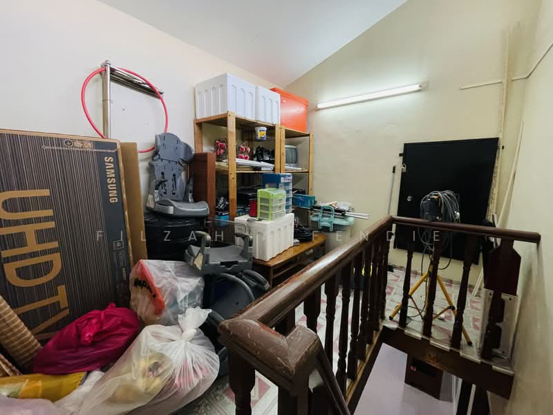 2-storey Terraced House for Sale in TTDI Jaya (Shah Alam) - Filzah Affendie - Attic - PropertyGuru.com.my