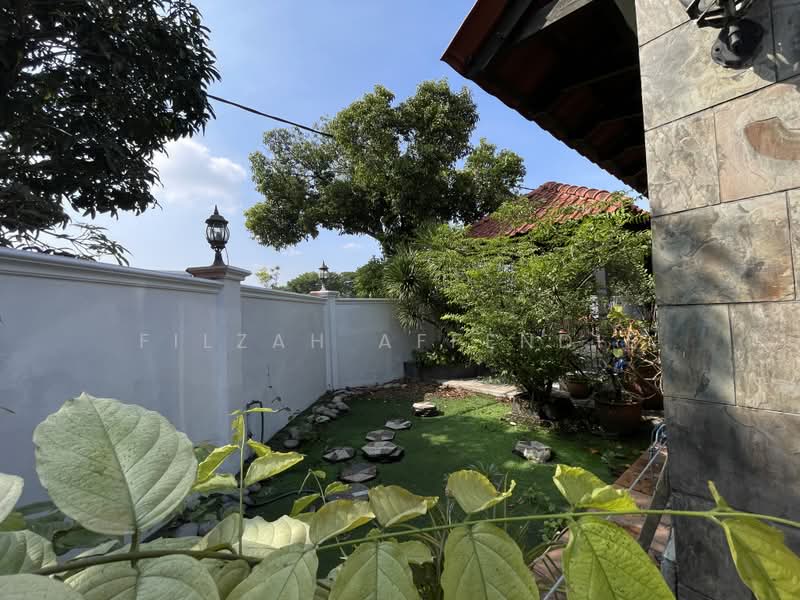 2-storey Terraced House for Sale in TTDI Jaya (Shah Alam) - Filzah Affendie - Garden - PropertyGuru.com.my