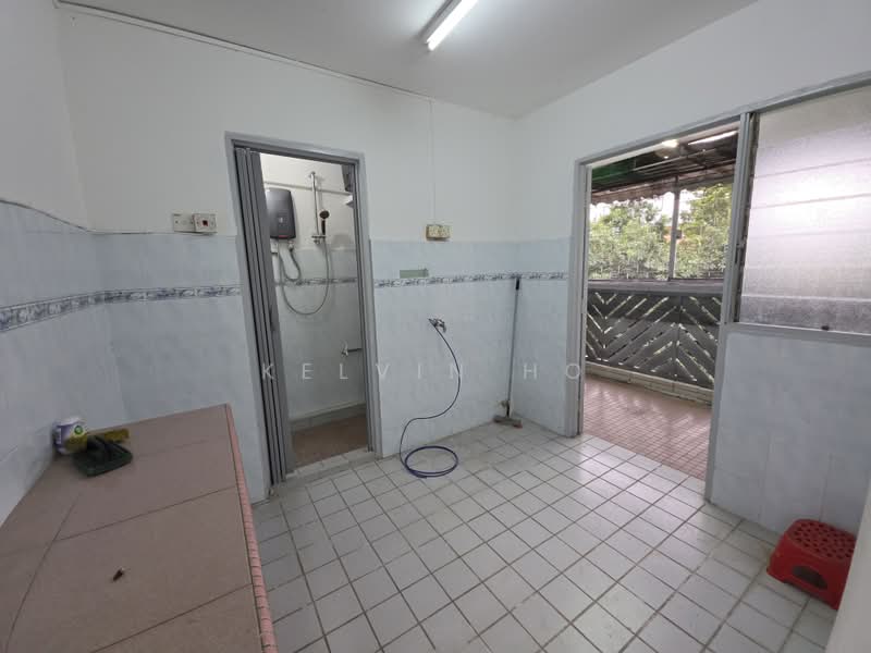 Apartment for Sale at Bandar Baru Sentul - Kelvin Ho - Bathroom - PropertyGuru.com.my