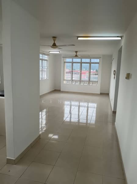 Kondominium untuk Dijual di Casa Prima Condominium - Ken Lai - Living Room - PropertyGuru.com.my