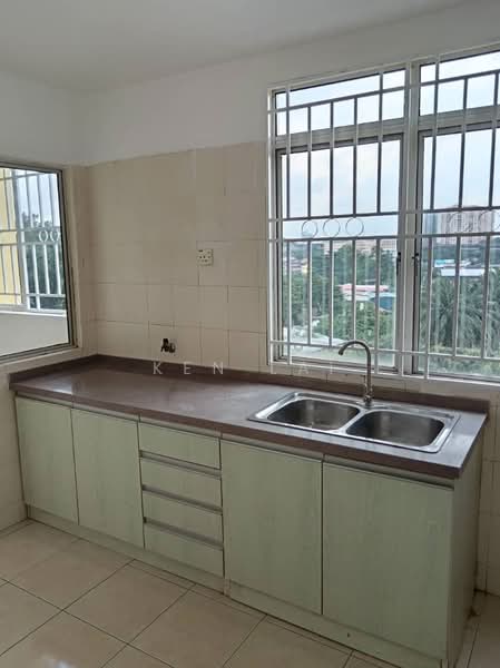 Kondominium untuk Dijual di Casa Prima Condominium - Ken Lai - Kitchen - PropertyGuru.com.my