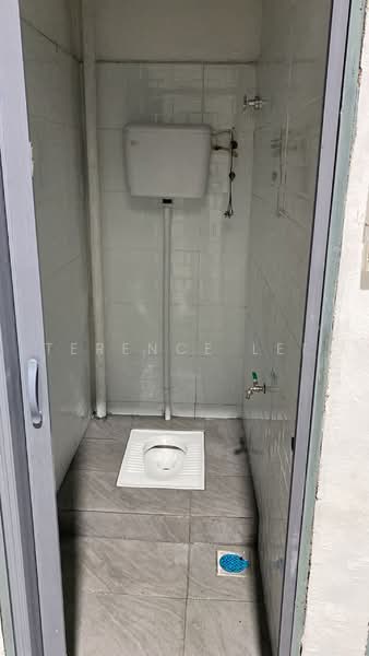 Terrace Factory for Sale in Taman Klang Utama (Kapar) - Terence Lee - Bathroom - PropertyGuru.com.my