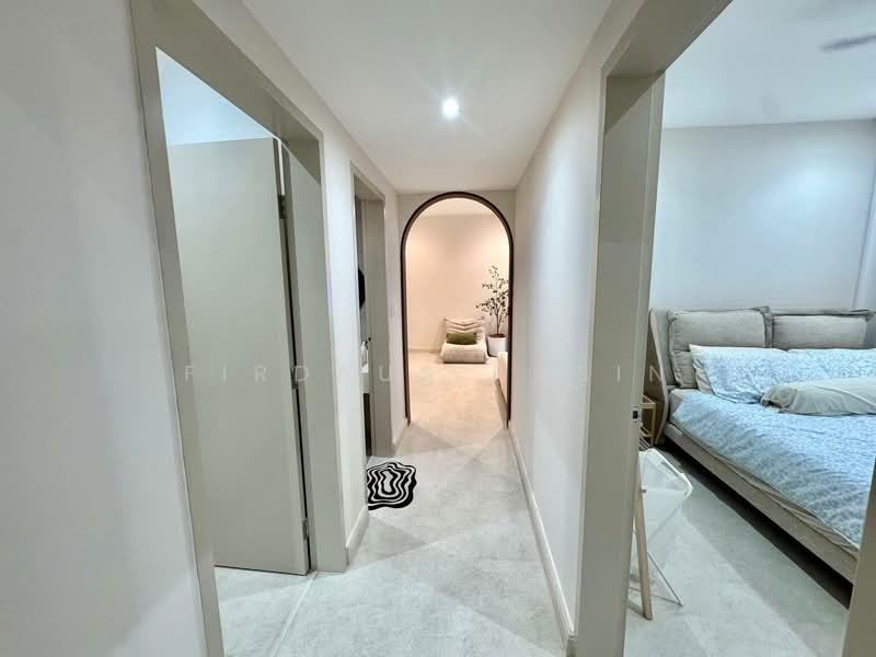 Service Residence for Sale at E'Island Lake Haven - Firdaus Husin - Corridor - PropertyGuru.com.my