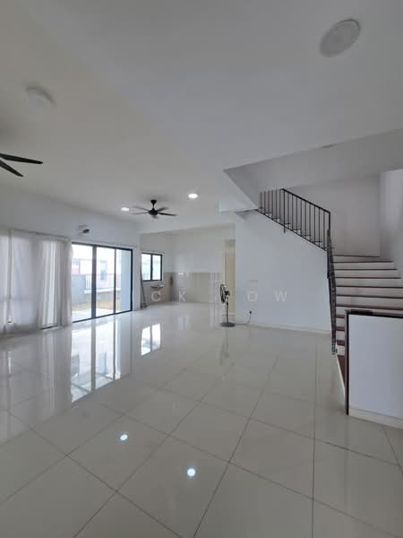Rumah Berkembar untuk Disewa di Sungai Buloh (Selangor) - Nick Yow - Living Room - PropertyGuru.com.my