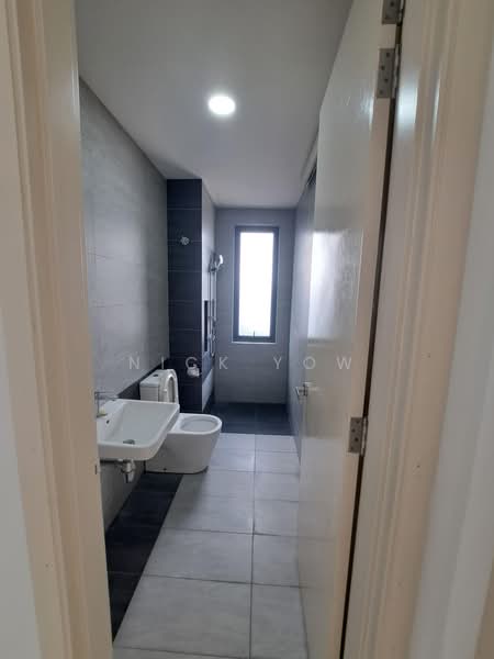 Rumah Berkembar untuk Disewa di Sungai Buloh (Selangor) - Nick Yow - Bathroom - PropertyGuru.com.my
