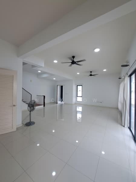 Rumah Berkembar untuk Disewa di Sungai Buloh (Selangor) - Nick Yow - Living Room - PropertyGuru.com.my