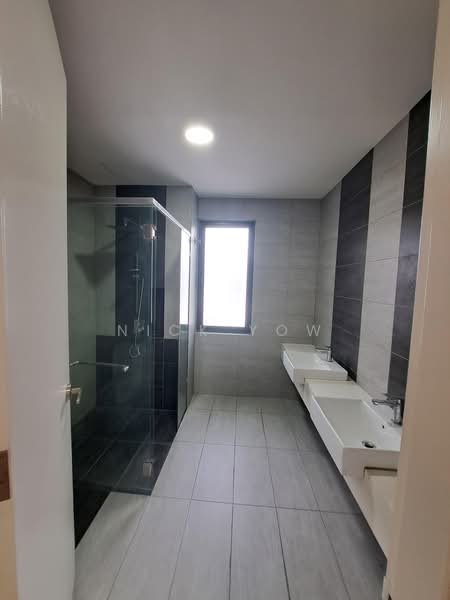 Rumah Berkembar untuk Disewa di Sungai Buloh (Selangor) - Nick Yow - Bathroom - PropertyGuru.com.my