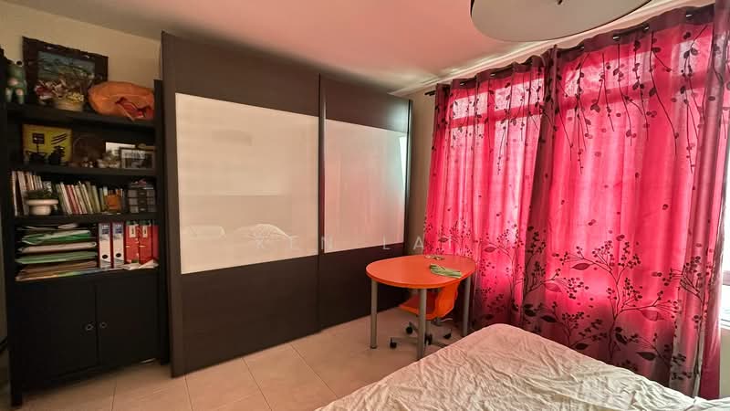 Kondominium untuk Dijual di Casa Prima Condominium - Ken Lai - Bedroom - PropertyGuru.com.my