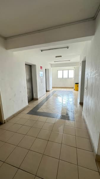 Kondominium untuk Dijual di Casa Prima Condominium - Ken Lai - Corridor - PropertyGuru.com.my