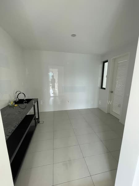 Townhouse for Sale in Setia Alam (Selangor) - Clement Yew - Kitchen - PropertyGuru.com.my