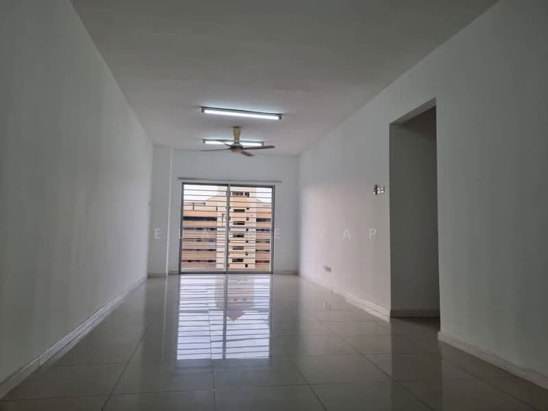 Kondominium untuk Dijual di Casa Idaman - Elaine Yap - Living Room - PropertyGuru.com.my