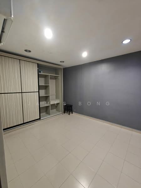 1-storey Terraced House for Rent in Taman Suria (Johor Bahru) - James Bong - Bedroom - PropertyGuru.com.my
