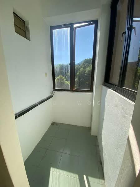 Rumah Flat untuk Disewa di Taman Desa Relau - Abby Woo - Balcony - PropertyGuru.com.my