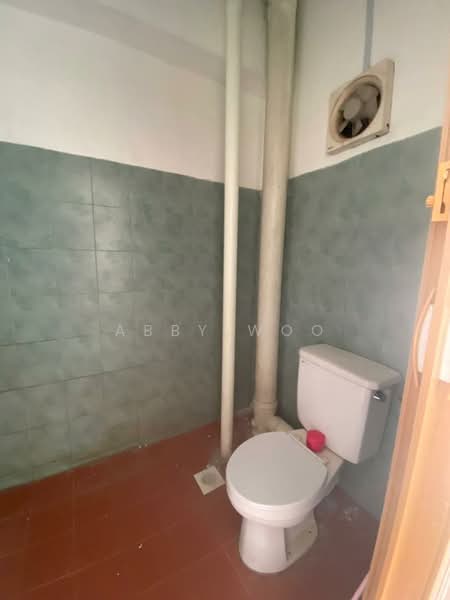Rumah Flat untuk Disewa di Taman Desa Relau - Abby Woo - Bathroom - PropertyGuru.com.my