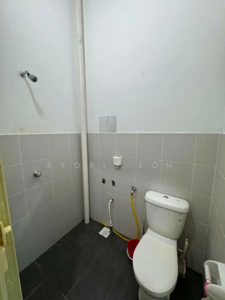 2-storey Terraced House for Rent in Senai (Kulai) - Kyoris Loh - Bathroom - PropertyGuru.com.my