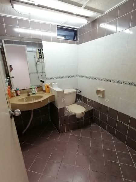 Apartment for Sale at Apartment Serindit - Philip Wong - Bathroom - PropertyGuru.com.my