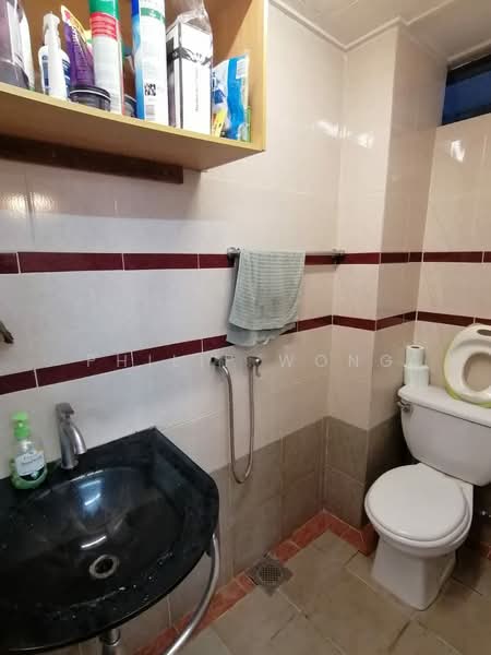 Apartment for Sale at Apartment Serindit - Philip Wong - Bathroom - PropertyGuru.com.my