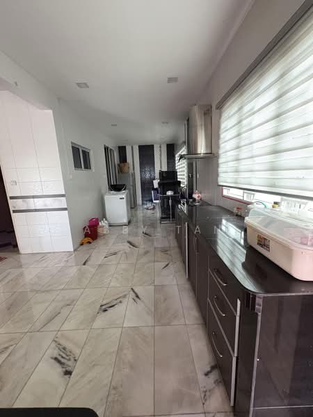 Rumah Teres untuk Disewa di Taman Layang Layang (Seremban) - Abby Tan - Kitchen - PropertyGuru.com.my