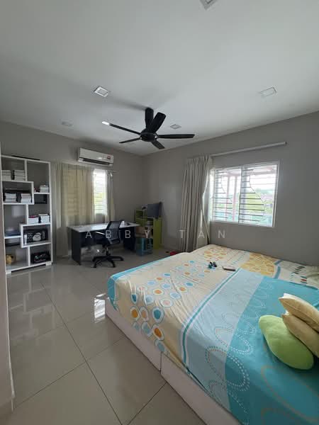 Rumah Teres untuk Disewa di Taman Layang Layang (Seremban) - Abby Tan - Bedroom - PropertyGuru.com.my
