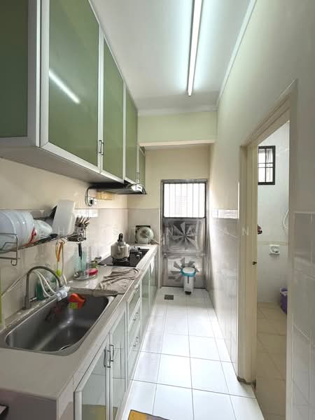 Rumah Teres 1-Tingkat untuk Dijual di Taman Seri Austin (Tebrau) - Christina Ang - Kitchen - PropertyGuru.com.my
