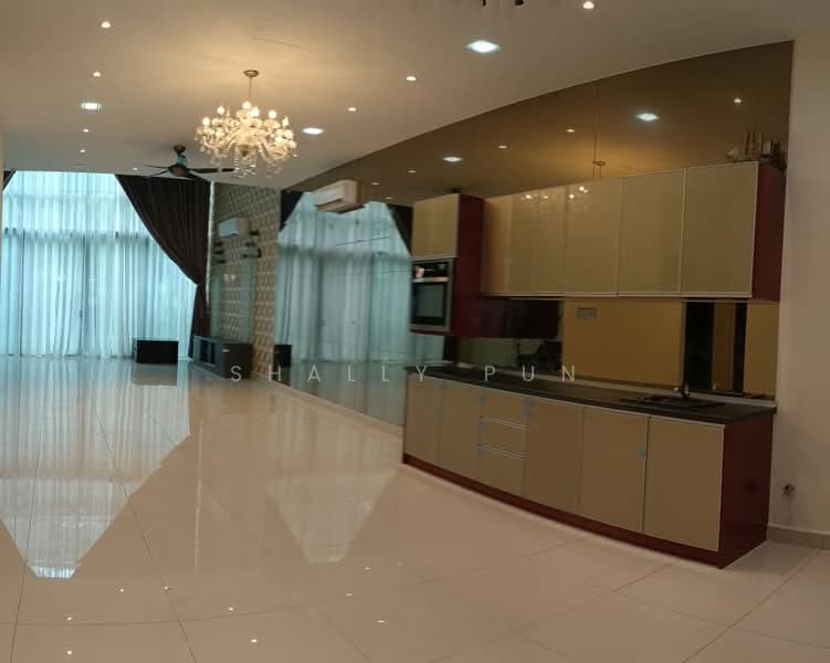 3-storey Terraced House for Rent in Bandar Nusaputra (Puchong) - Shally Pun - Living Room - PropertyGuru.com.my