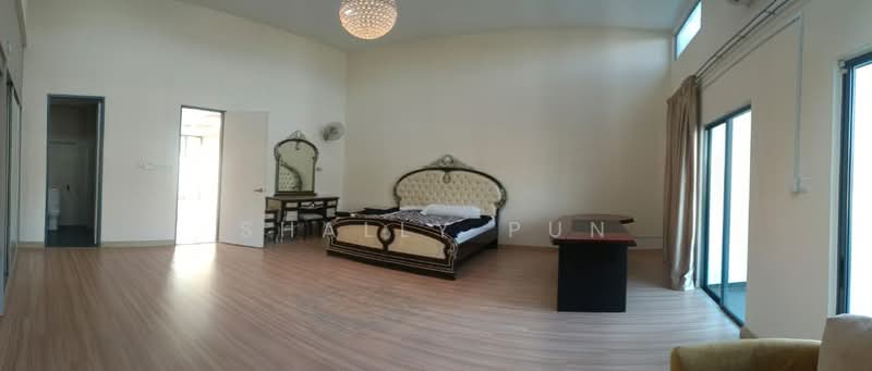 3-storey Terraced House for Rent in Bandar Nusaputra (Puchong) - Shally Pun - Bedroom - PropertyGuru.com.my