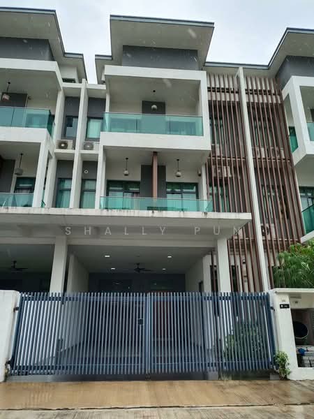 3-storey Terraced House for Rent in Bandar Nusaputra (Puchong) - Shally Pun - Exterior - PropertyGuru.com.my