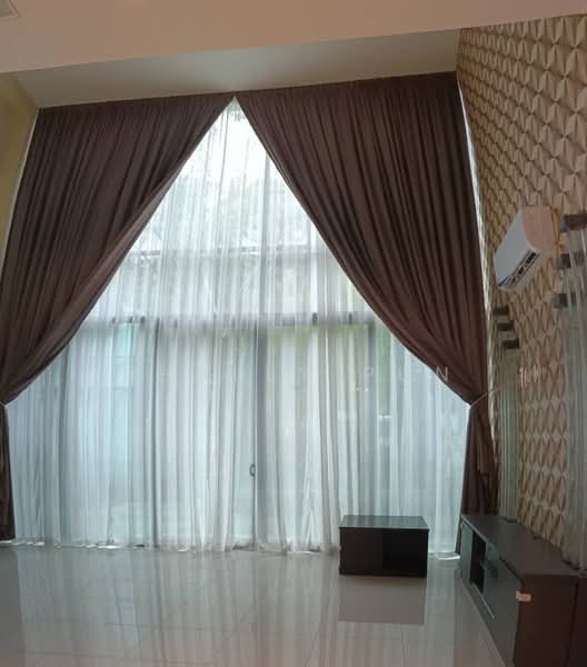 3-storey Terraced House for Rent in Bandar Nusaputra (Puchong) - Shally Pun - Living Room - PropertyGuru.com.my