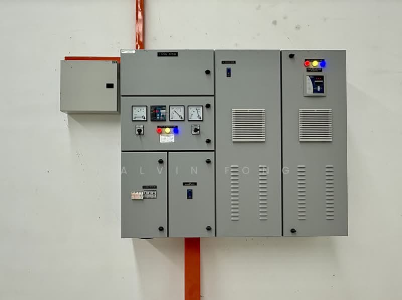 Kilang Berkembar untuk Disewa di Taman Kempas (Sungai Petani) - Calvin Fong - Incoming 3 phase distribution board - PropertyGuru.com.my