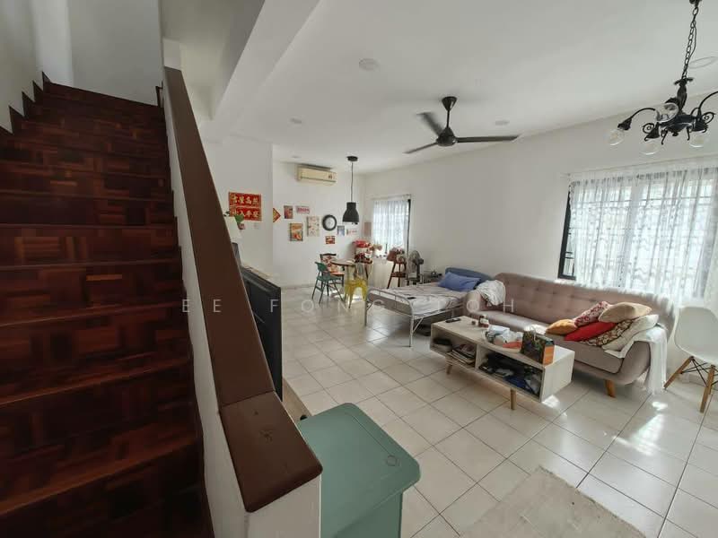 Rumah Teres 2-Tingkat untuk Dijual di Taman Setia Indah (Tebrau) - Ee Fong Toh - Living Room - PropertyGuru.com.my