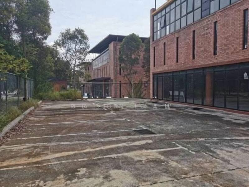 Semi-D Factory for Sale in Kampung Baru Subang (Sungai Buloh) - Peter Liew - Exterior - PropertyGuru.com.my
