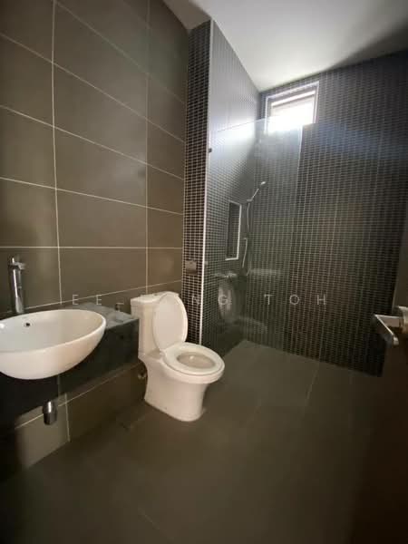 Semi-Detached House for Sale in Eco Spring (Johor Bahru) - Ee Fong Toh - Bathroom - PropertyGuru.com.my