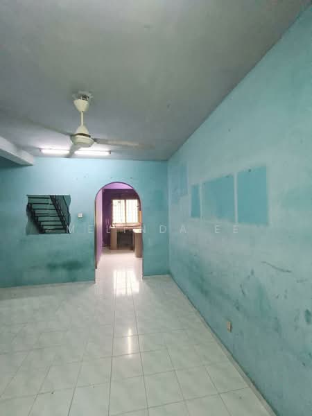 2-storey Terraced House for Sale in Taman Cahaya Masai (Pasir Gudang) - Melinda Ee - Living Room - PropertyGuru.com.my