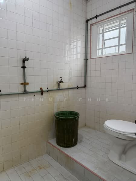 Rumah Flat untuk Dijual di Flat Bandar Selesa Jaya @ Jalan Silat Gayong - Fennie Chua - Bathroom - PropertyGuru.com.my