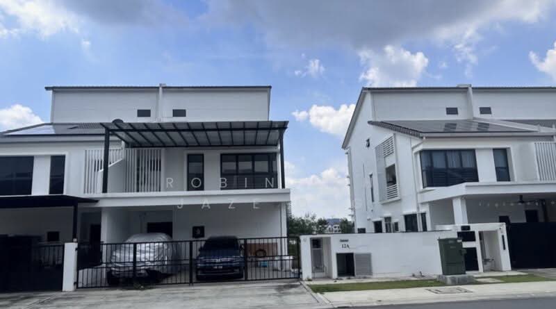 Rumah Berkembar untuk Dijual di Cyber 10 (Cyberjaya) - Robin Loh - PropertyGuru.com.my