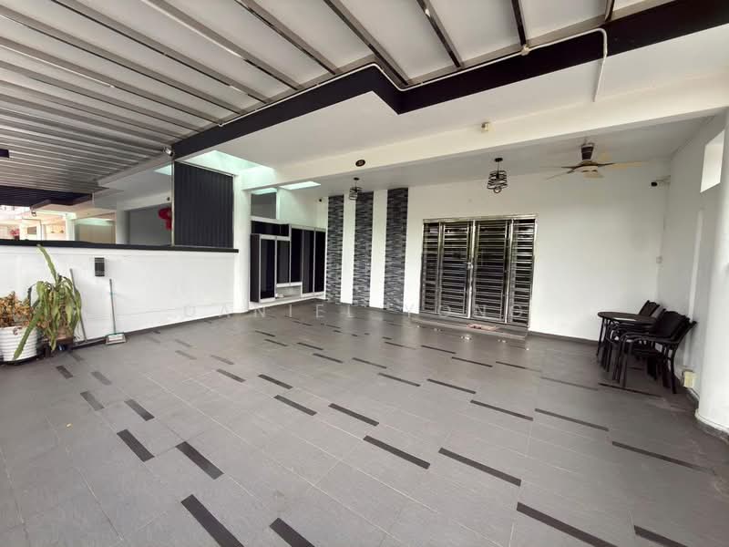 3-storey Terraced House for Sale in Bandar Seri Alam (Masai) - Daniel Yong - Exterior - PropertyGuru.com.my