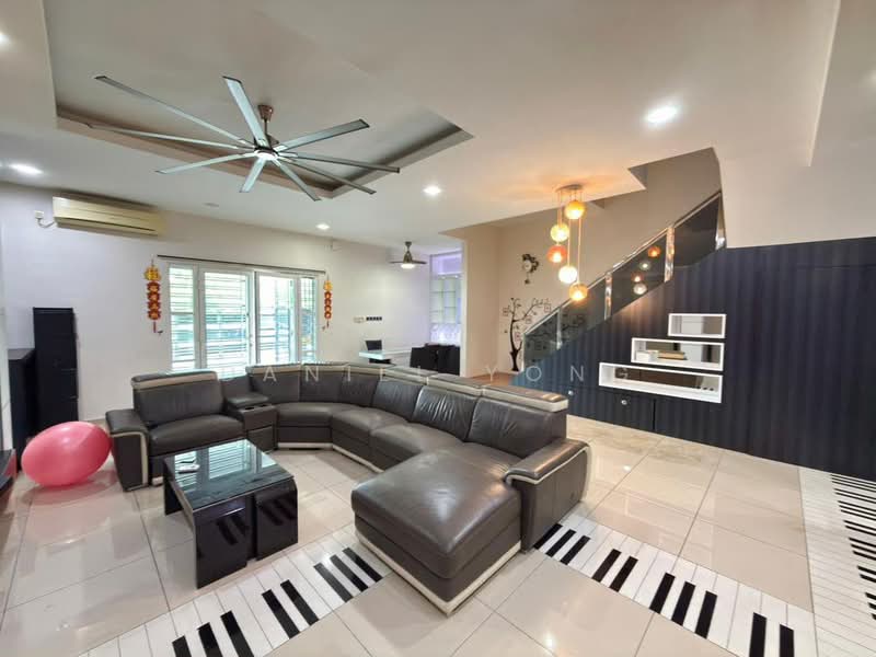 3-storey Terraced House for Sale in Bandar Seri Alam (Masai) - Daniel Yong - Living Room - PropertyGuru.com.my
