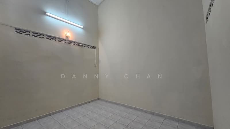 1-storey Terraced House for Sale in Taman Klang Utama (Kapar) - Danny Chan - Interior - PropertyGuru.com.my