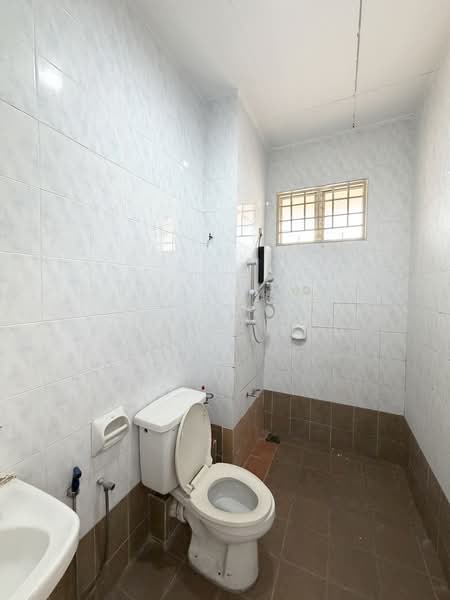 2-storey Terraced House for Sale in Alam Damai (Cheras) - Janice Lau - Bathroom - PropertyGuru.com.my