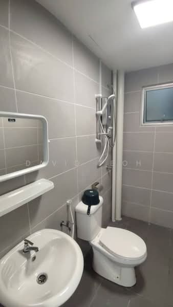 Pangsapuri untuk Disewa di Vista Sri Tanjung - David Teoh - Bathroom - PropertyGuru.com.my